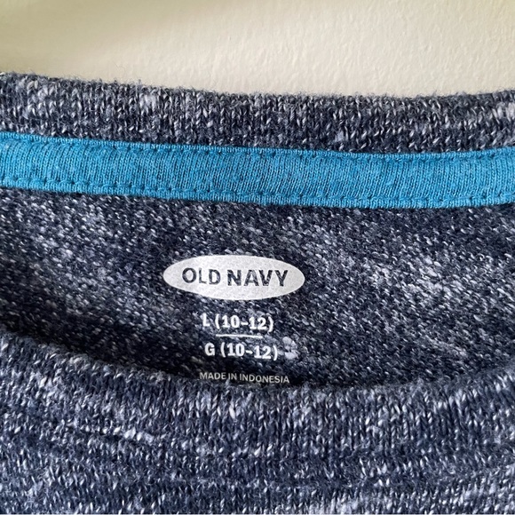 Old Navy Boys Colour-Block Sweater Knit Long-Sleeve Pocket T-Shirt - Picture 2 of 3